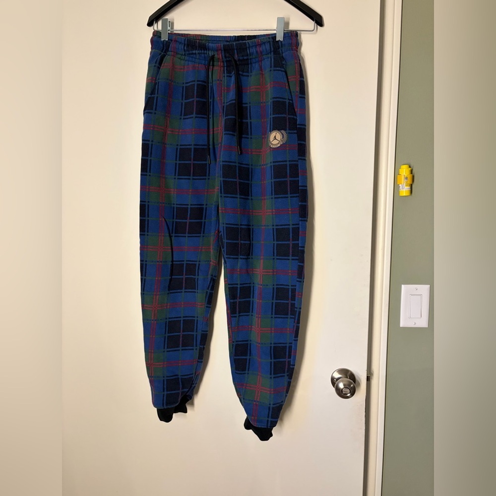 Jordan Plaid Jogger Sweatpants with Embroidered Patch